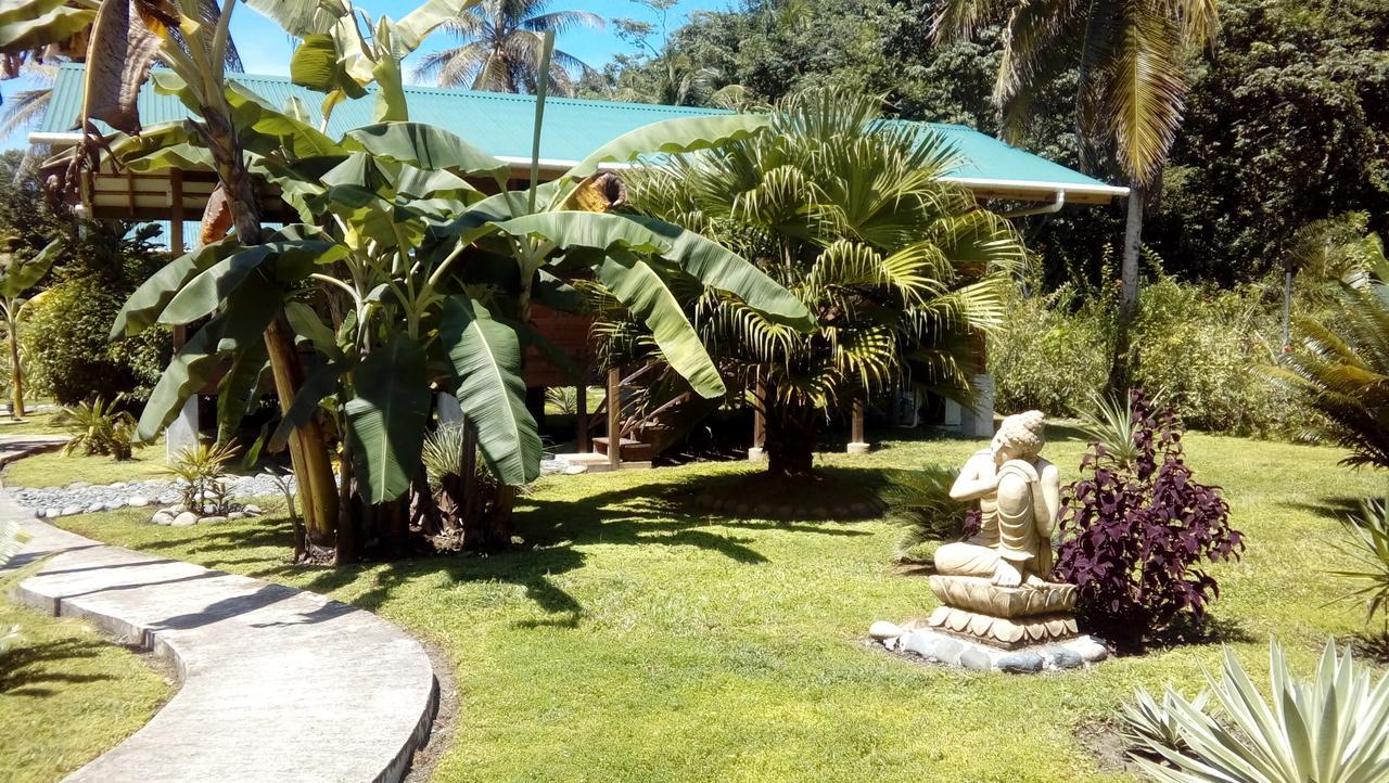 J And H Garden Cabinas Bocas del Toro Exterior foto