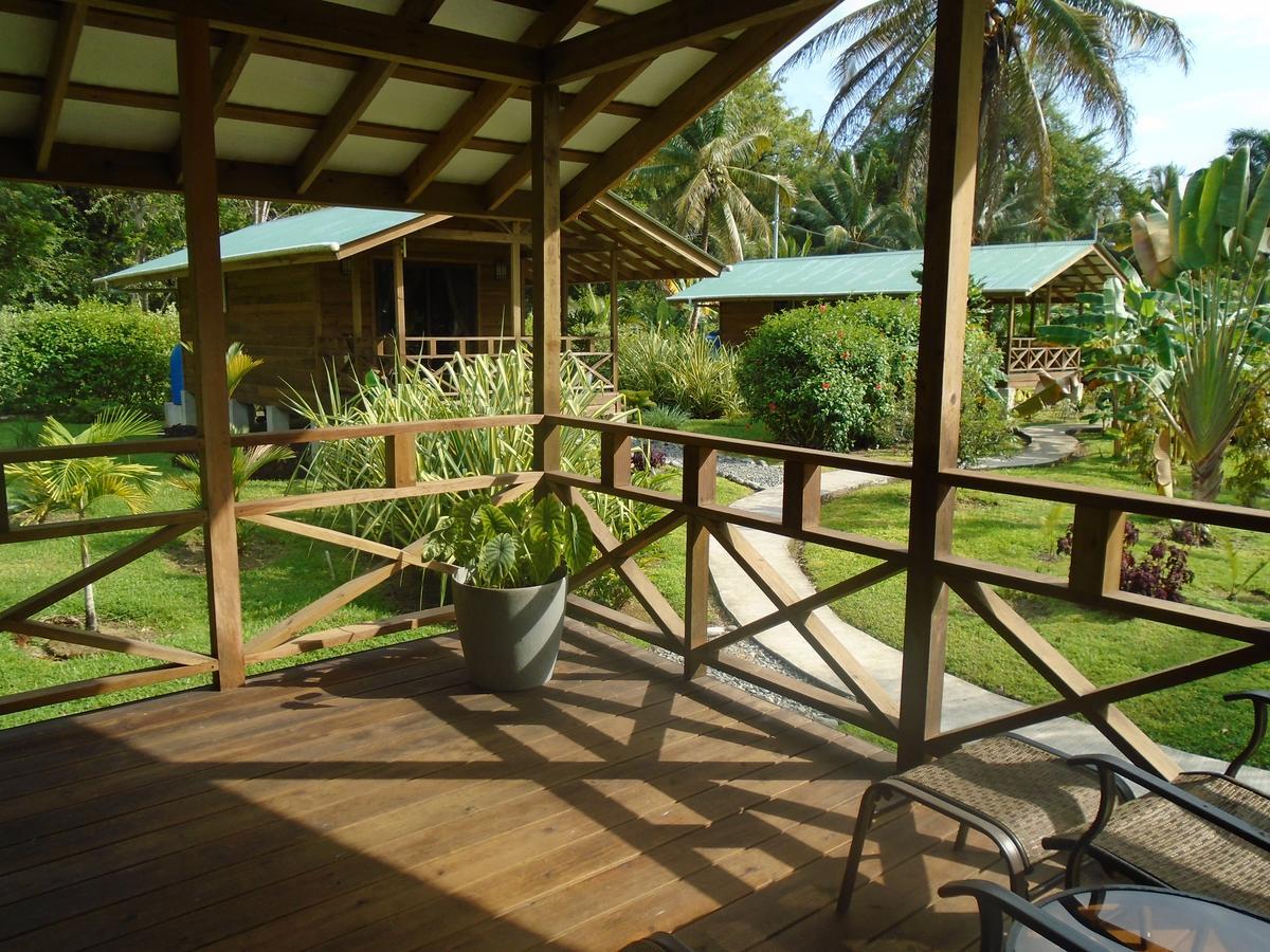 J And H Garden Cabinas Bocas del Toro Exterior foto