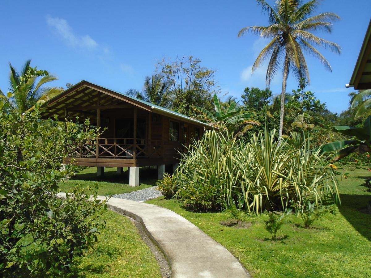 J And H Garden Cabinas Bocas del Toro Exterior foto