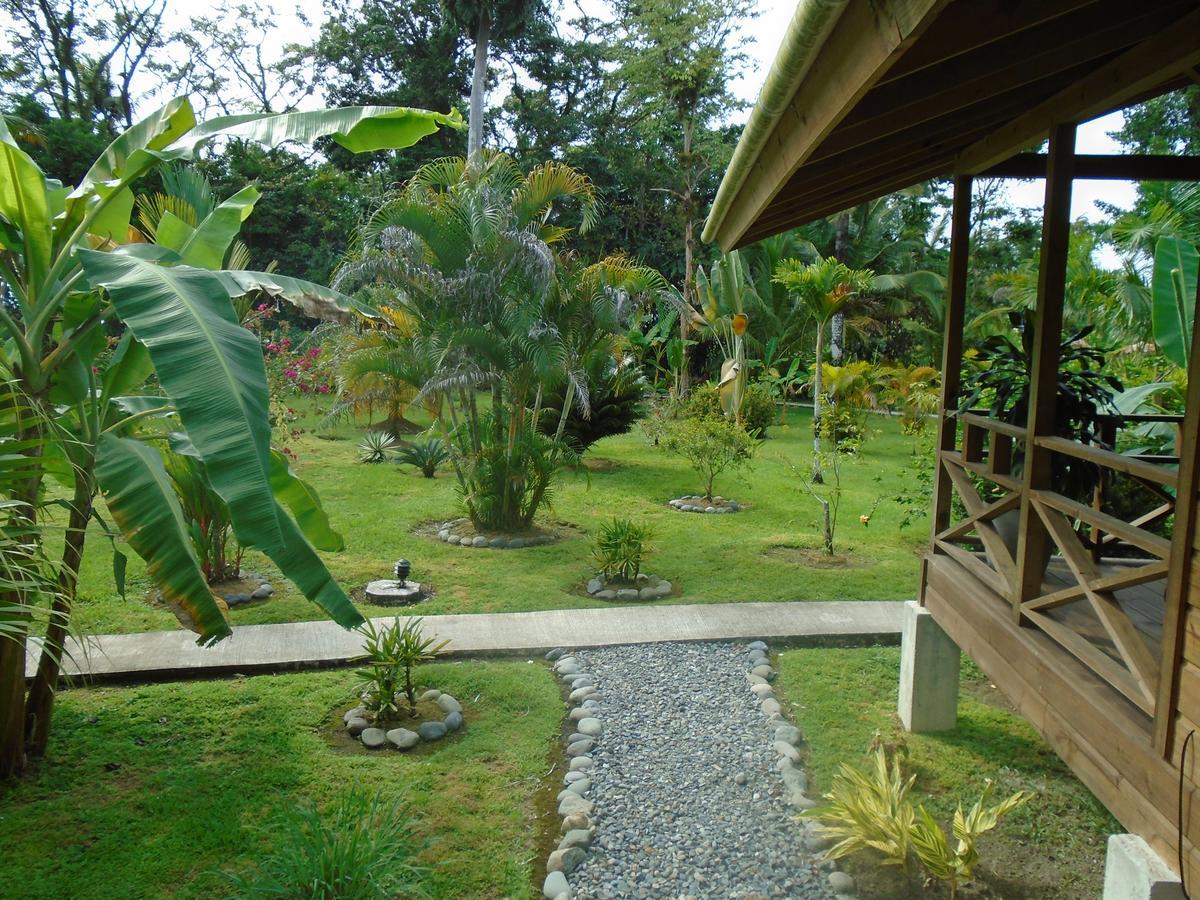 J And H Garden Cabinas Apartamento Bocas Town Exterior foto